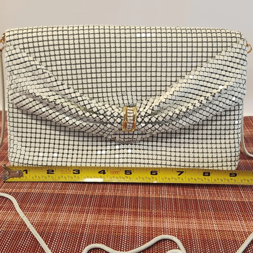 Carla Marchi Vintage White Metal Mesh Evening Bag With Snake Chain Strap OS